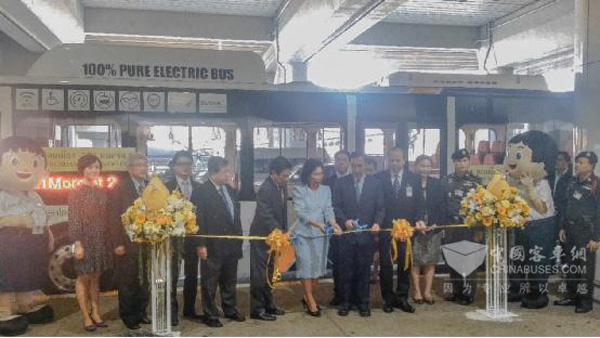 比亞迪純電動大巴駛入曼谷機場