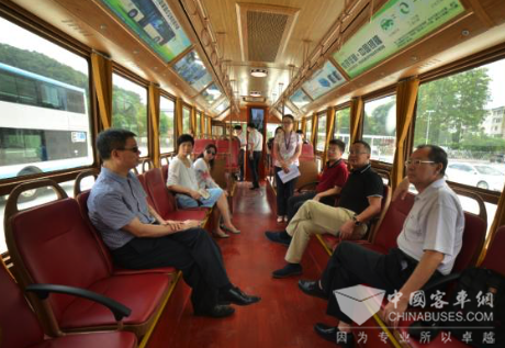 “銀隆造”純電動(dòng)客車(chē)試乘獲首肯