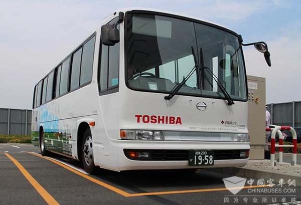 東芝測試電動巴士無線充電技術