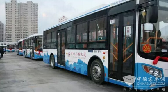 忻州公交40輛銀隆新能源純電動(dòng)公交車(chē)正式運(yùn)營(yíng)