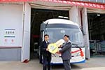沂星首輛鎂鋁合金輕量化電動客車交車