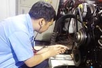 玉柴用聽診器為發動機“看病”