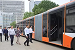 廣東湛江市市長王中丙一行到訪揚子江汽車調研、考察