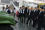 中國航空工業(yè)集團公司副總經(jīng)理吳獻東一行訪問東風汽車公司