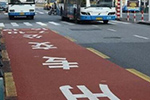 別讓公交專用道“添堵”