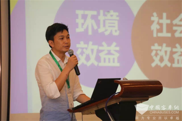  銀隆新能源“智”領(lǐng)2017廣州新能源智能車展