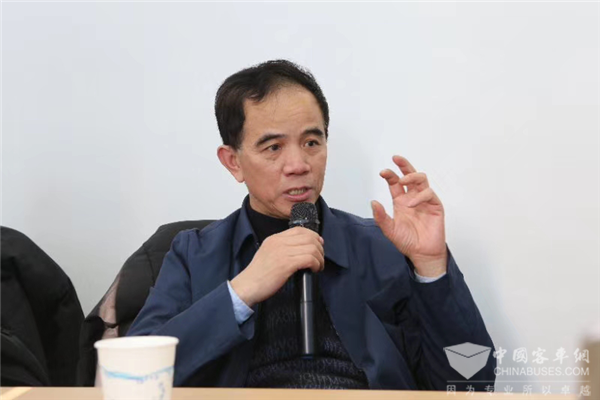孫逢春院士掛帥科技攻關(guān)突破歐輝電動(dòng)客車極寒禁區(qū)