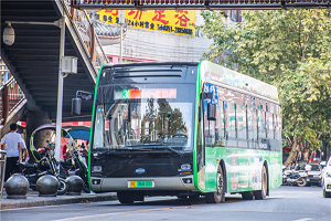 駛?cè)搿岸嗖寿F州” ！開沃汽車獲遵義公交74臺純電動公交訂單