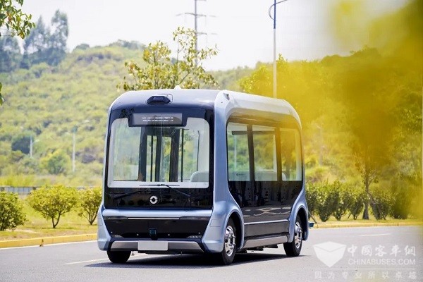 蘑菇車聯 大理環洱海 自動駕駛