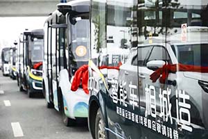 助力“智駕之城新年第一跑”輕舟智航自動駕駛小巴引關注