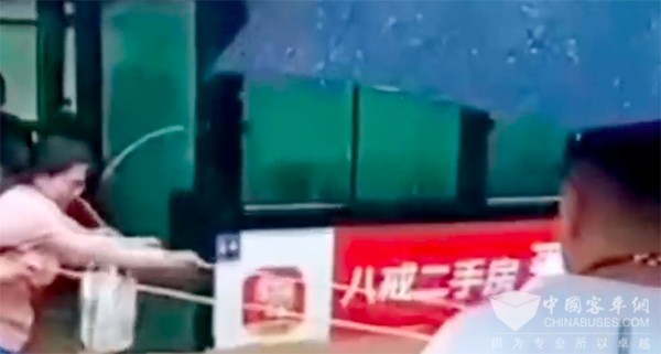 北京公交集團 門頭溝區 洪水 駕駛員 乘客