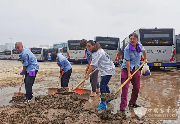 北京公交集團 暴雨洪峰 公交運營 應急救援