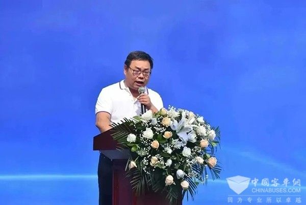 武漢公交集團 東風汽車股份 致敬 公交勞動者 公益活動