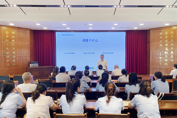 提升“前沿指揮員”能力水平 綿陽公交開展專題培訓(xùn)