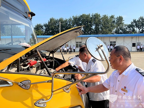 煙臺公交集團 出行服務保障 強校車安全 管理工作