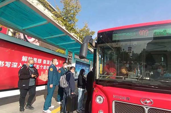 9月1日起正式實(shí)施 保定市公交開始執(zhí)行非空調(diào)期票價(jià)