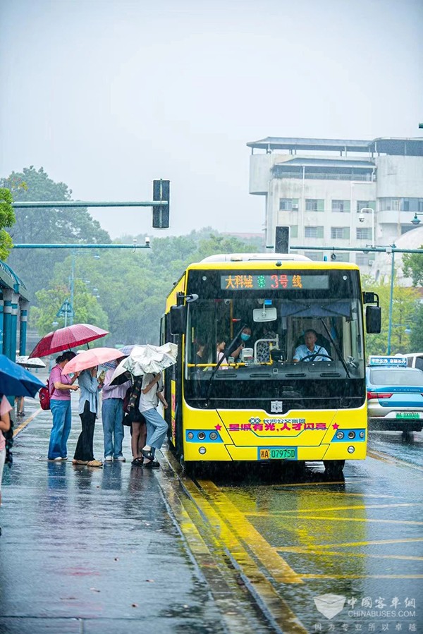 長沙公交集團 人才巴士 新學期 新旅途