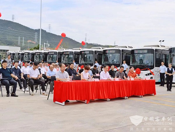 深圳巴士集團(tuán) 深汕特別合作區(qū) 純電動(dòng) 公交車