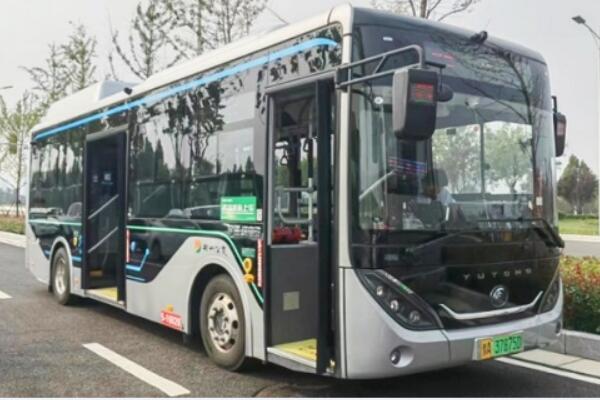 限時1分錢乘車 鄭州公交“龍湖里約巴”網約巴士試運營