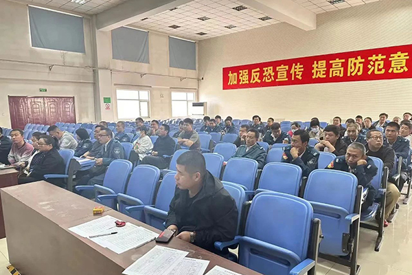 石家莊公交提升車長(zhǎng)安全意識(shí) 開展安全駕駛專題培訓(xùn)