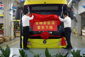 常州公交：從“修車”到“造車”首輛新能源客車在禮河鏈合智造基地下線