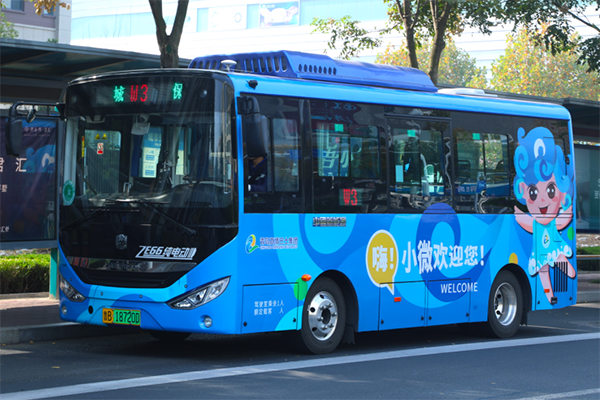 帶來乘車新體驗 青島真情巴士集團微循環公交形象升級