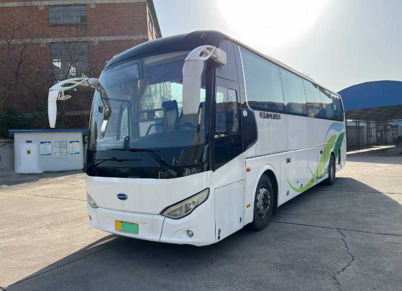 特價出一批有營運(yùn)檔48座開沃6117氣囊新能源電車
