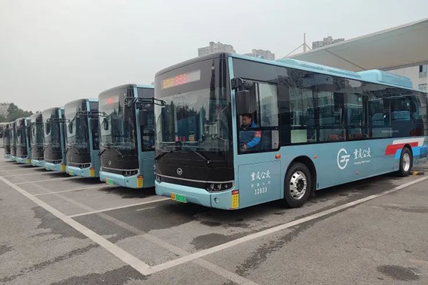 重慶公交37輛純電動公交車正式投運 元旦后再投放112輛