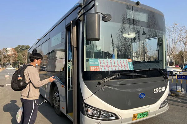 方便市民前往景區游玩 武漢兩大熱門景點開通定制旅游專線