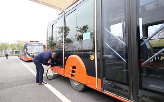 早部署、早準備 春節假期武漢公交守護市民便捷出行