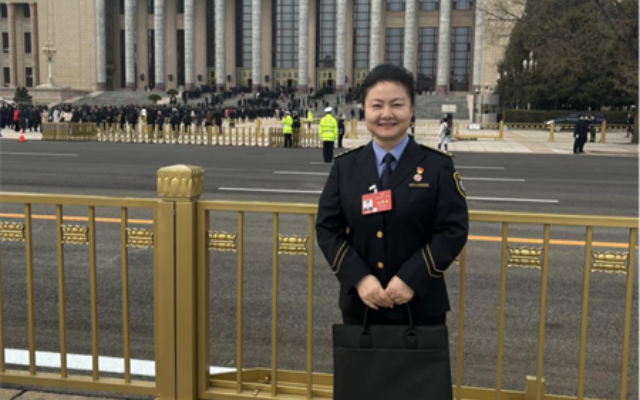 全國人大代表何少花：讓公交站距離乘客的家門越來越近