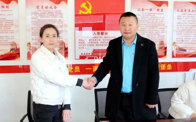 呼和浩特公交開展“公交文旅融合 攜手民族團結”主題活動