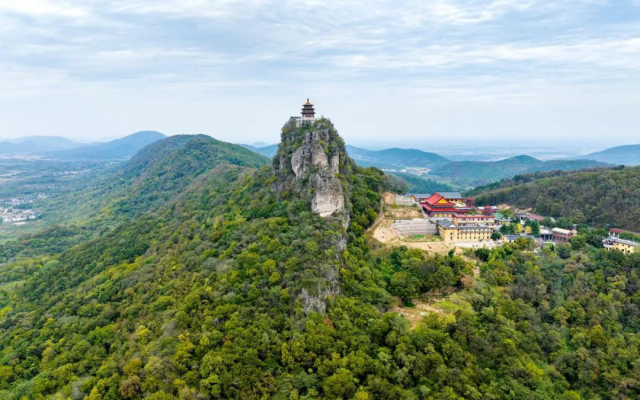 呼朋喚友去踏春 合肥公交新開雞籠山定制公交旅游專線