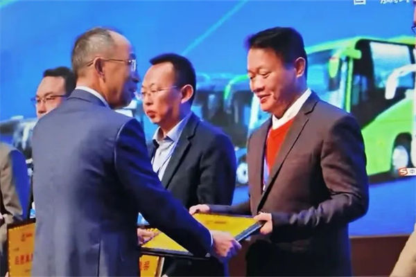 為蘇州金龍客車貢獻解決方案 通達電氣榮獲多項供應商榮譽