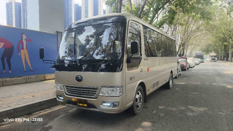 2021年10月 國(guó)六柴油17座宇通T7高配旅游車(chē) 