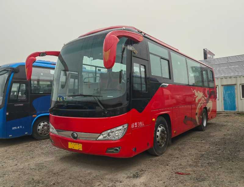2018年2月 39座國(guó)五東北配置宇通6906旅游車(chē)