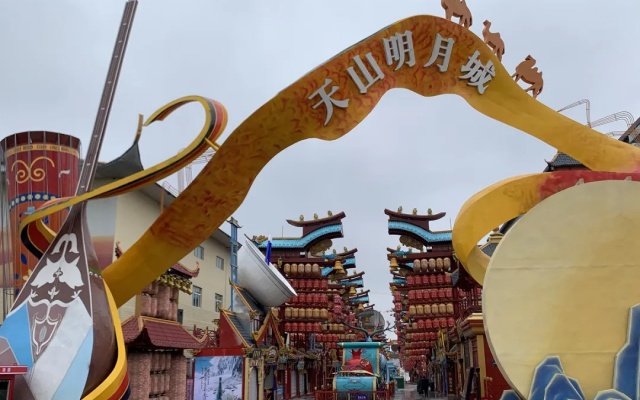 烏魯木齊公交集團經營三部以“公交+文旅” 帶您打卡天山明月城