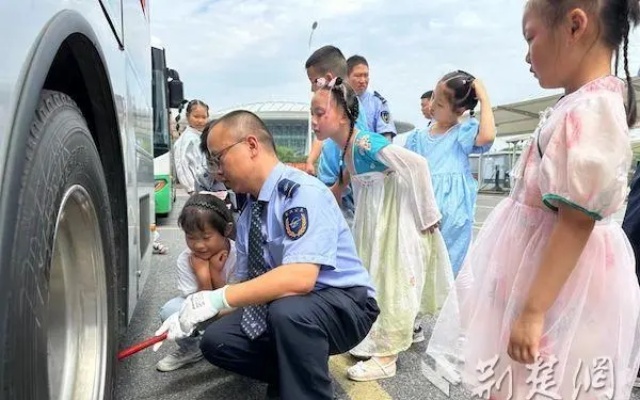 沉浸式游學，武漢公交寓樂于學，讓“安全”理念深入“童”心