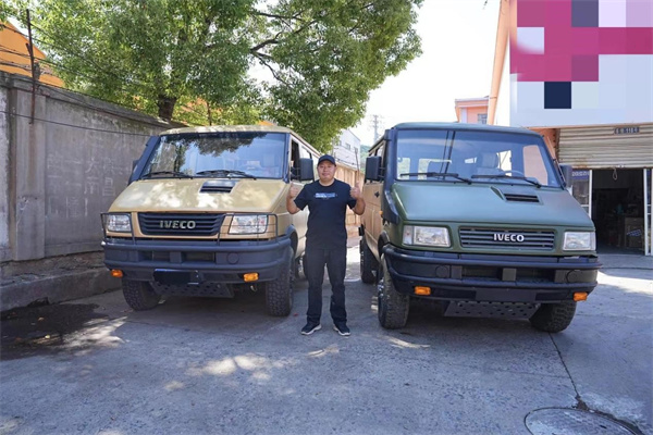 車輪上的友誼：看大山如何用依維柯交朋友
