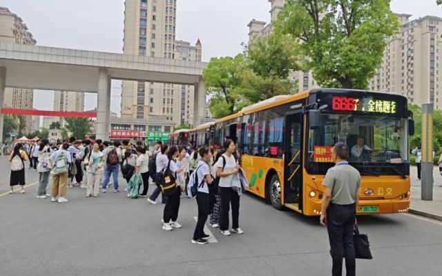 護航廣大學子 泰興公交圓滿完成2024年中考運輸保障任務