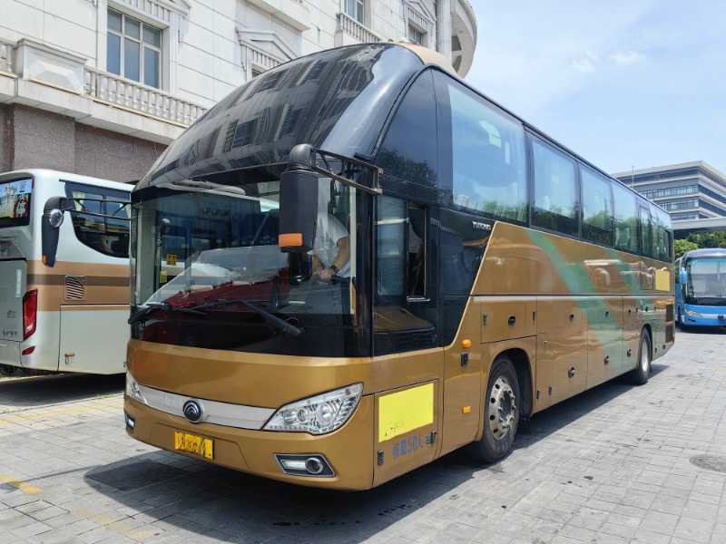 2018年10月 國五雙門50座經典款宇通6122氣囊車