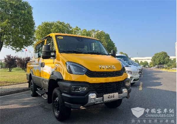 越野傳奇：依維柯4×4裝甲漆的硬核美學(xué)