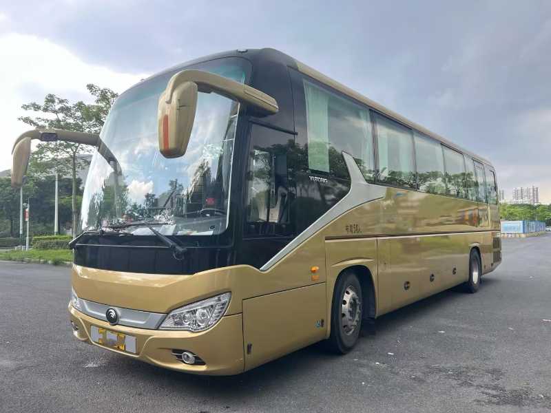 2021年6月 同款兩臺(tái)國五50座宇通6120氣囊旅游車 