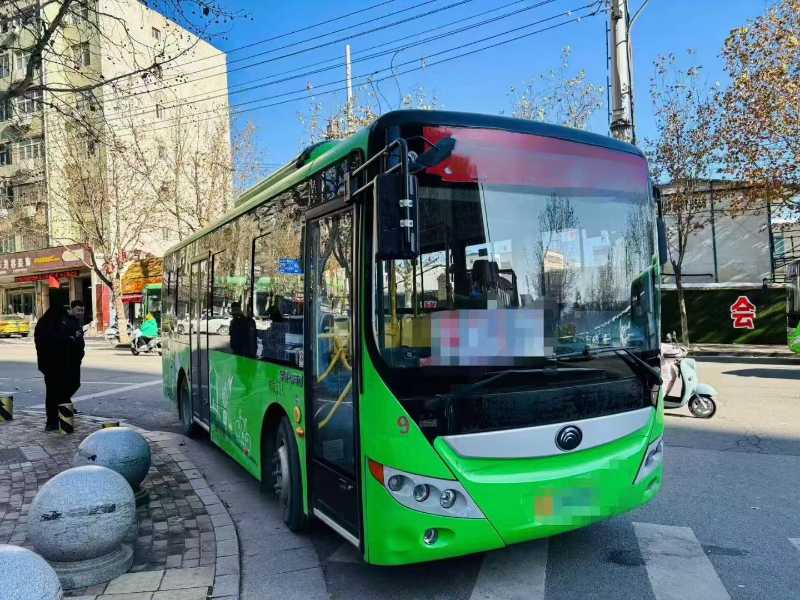 2018年12月 8米多寧德時(shí)代53/18座純電宇通E8公交車(chē)