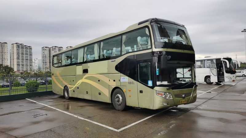 2014年7月 49座一層半有中門通倉(cāng)宇通6126客車