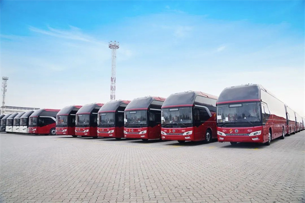 良好口碑贏得超高復(fù)購率！金旅234臺高端旅游客運(yùn)車“駛”向沙特