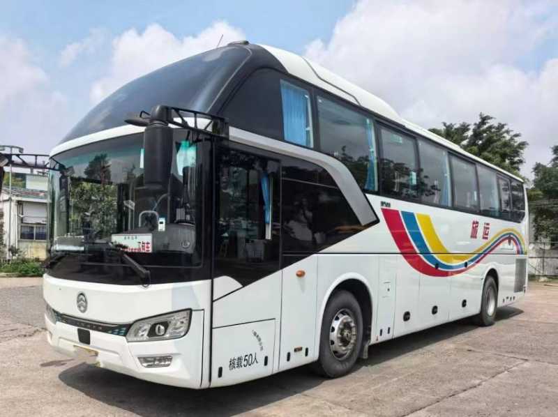 2023年5月上牌國(guó)六50座12米準(zhǔn)新金旅6122旅游車