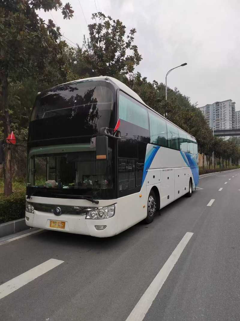2017早產9天東北配有司機睡倉宇通54座一層半半旅游車