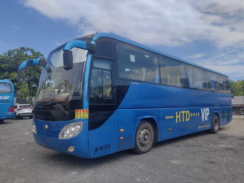 2011年12月上牌55座宇通6120氣囊營運(yùn)車