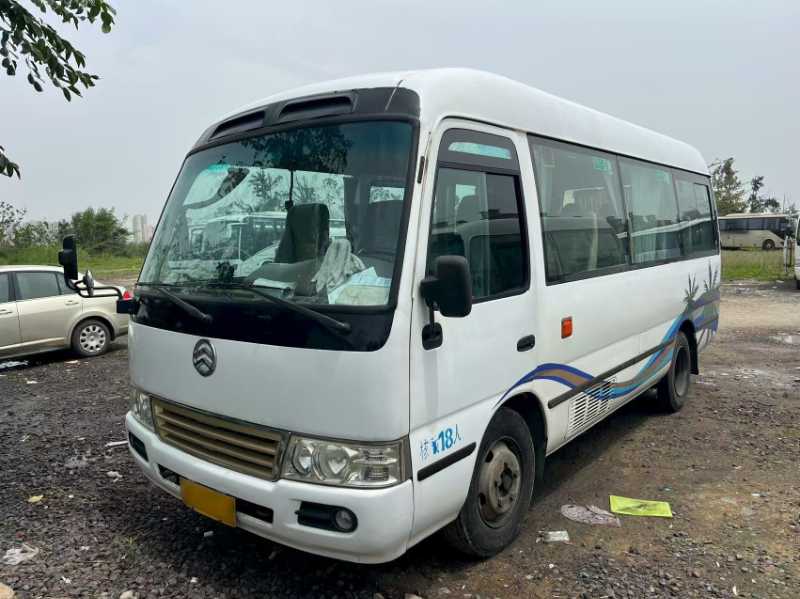 2019年10月 同款多臺(tái)18座國(guó)五金旅6601旅游車